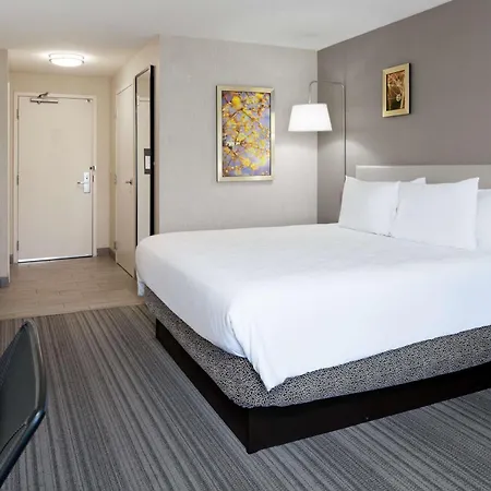 Hilton Garden Inn Roseville Exterior photo