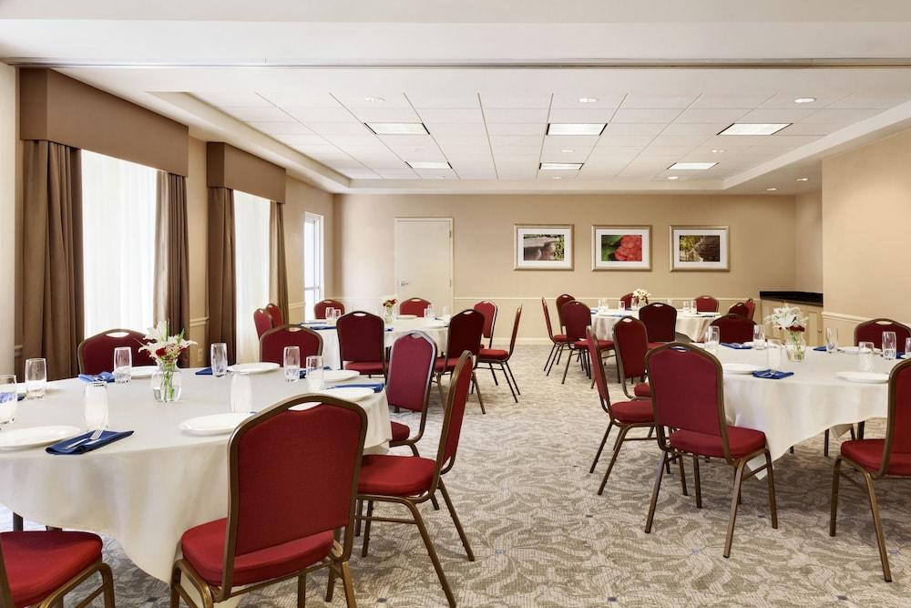 Hilton Garden Hotel