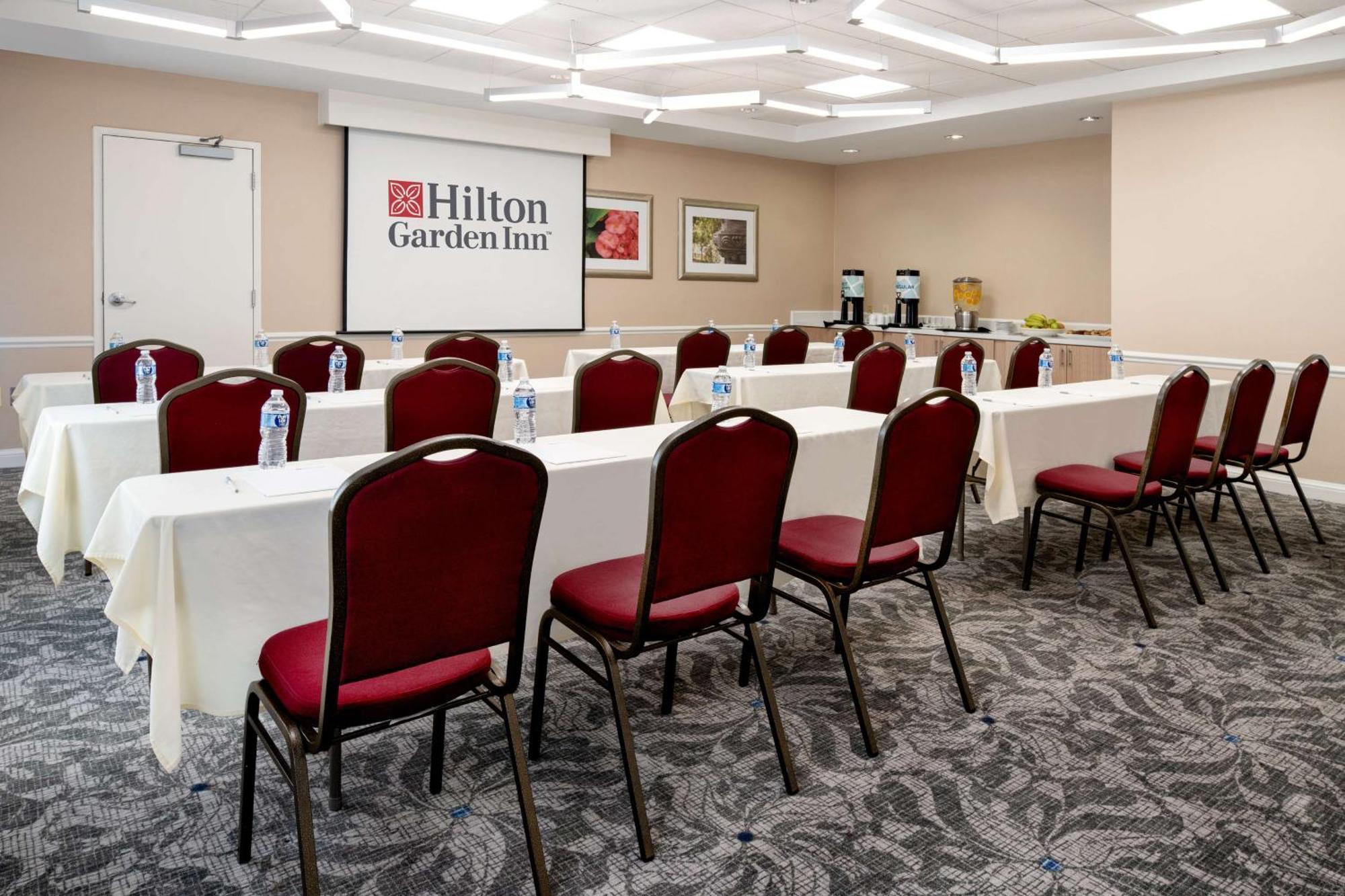 Hotel Hilton Garden 3*