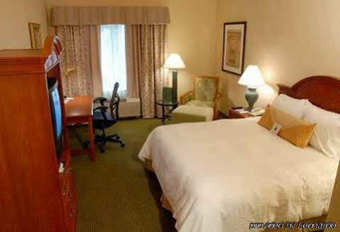 Hilton Garden Hotel 3*